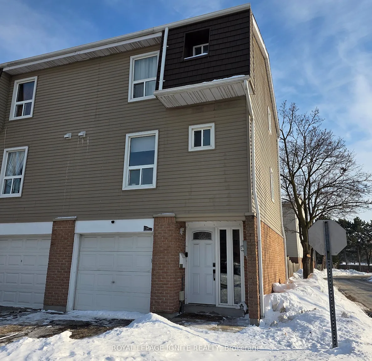 147 Enderby Cres photo 1