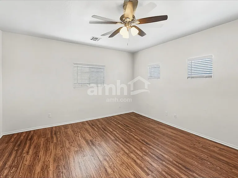 16600 N 176th Ln — Photo 11