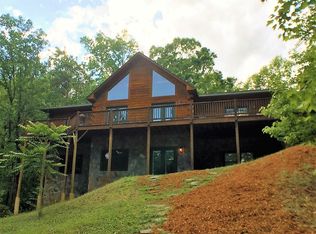 470 Lakewood Dr, Lake Lure, NC 28746