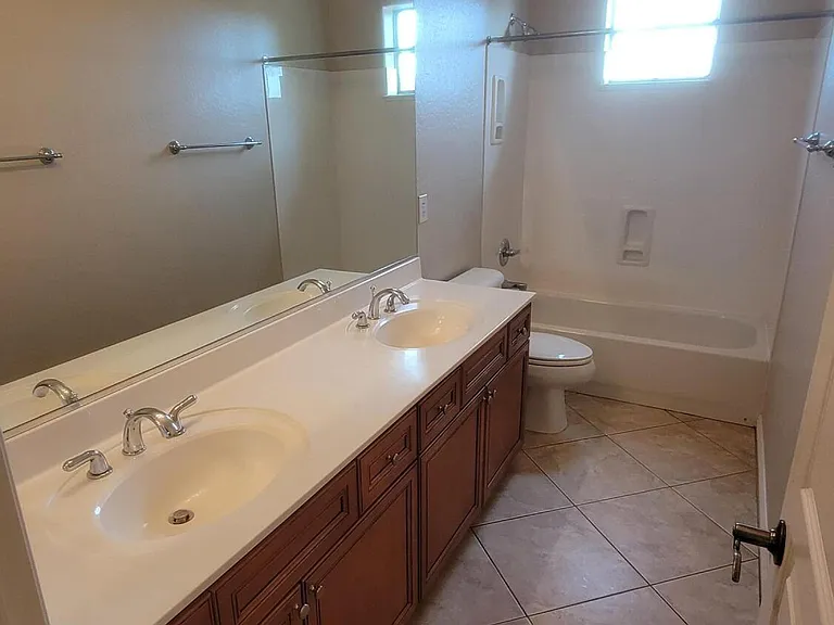 7318 N Kirsten Ave — Photo 38