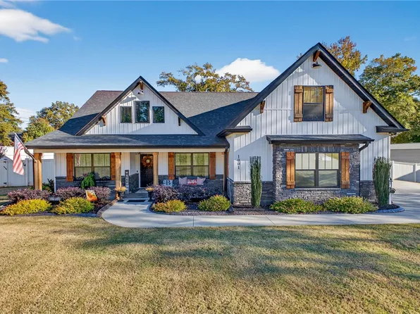 1001 White Oak Dr, Anderson, SC 29621