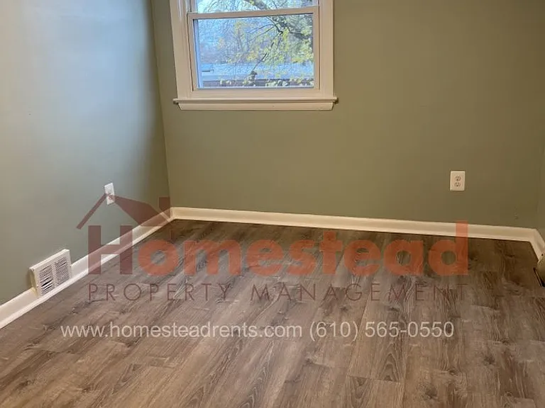 1340 Adair Rd — Photo 24