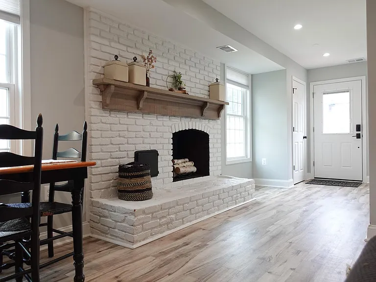 1315 N Lynnbrook Dr — Photo 15