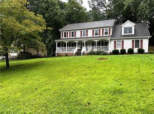 2785 Kinnett Dr, Lilburn, GA 30047