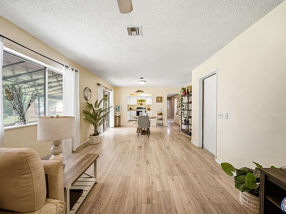 3rd image of 2015 Erwin Rd