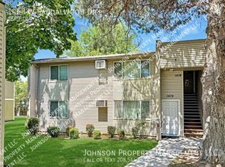 1468 W Sandalwood Dr, Meridian, ID 83646