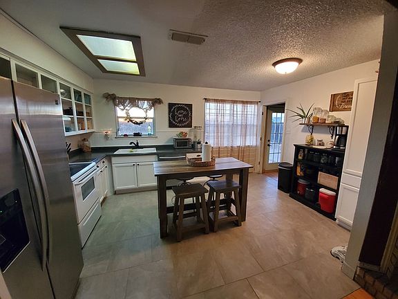 5th image of 2971 N Skylark Ave