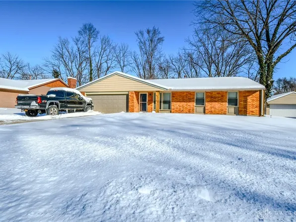 4330 Bellemead Dr, Bellbrook, OH 45305