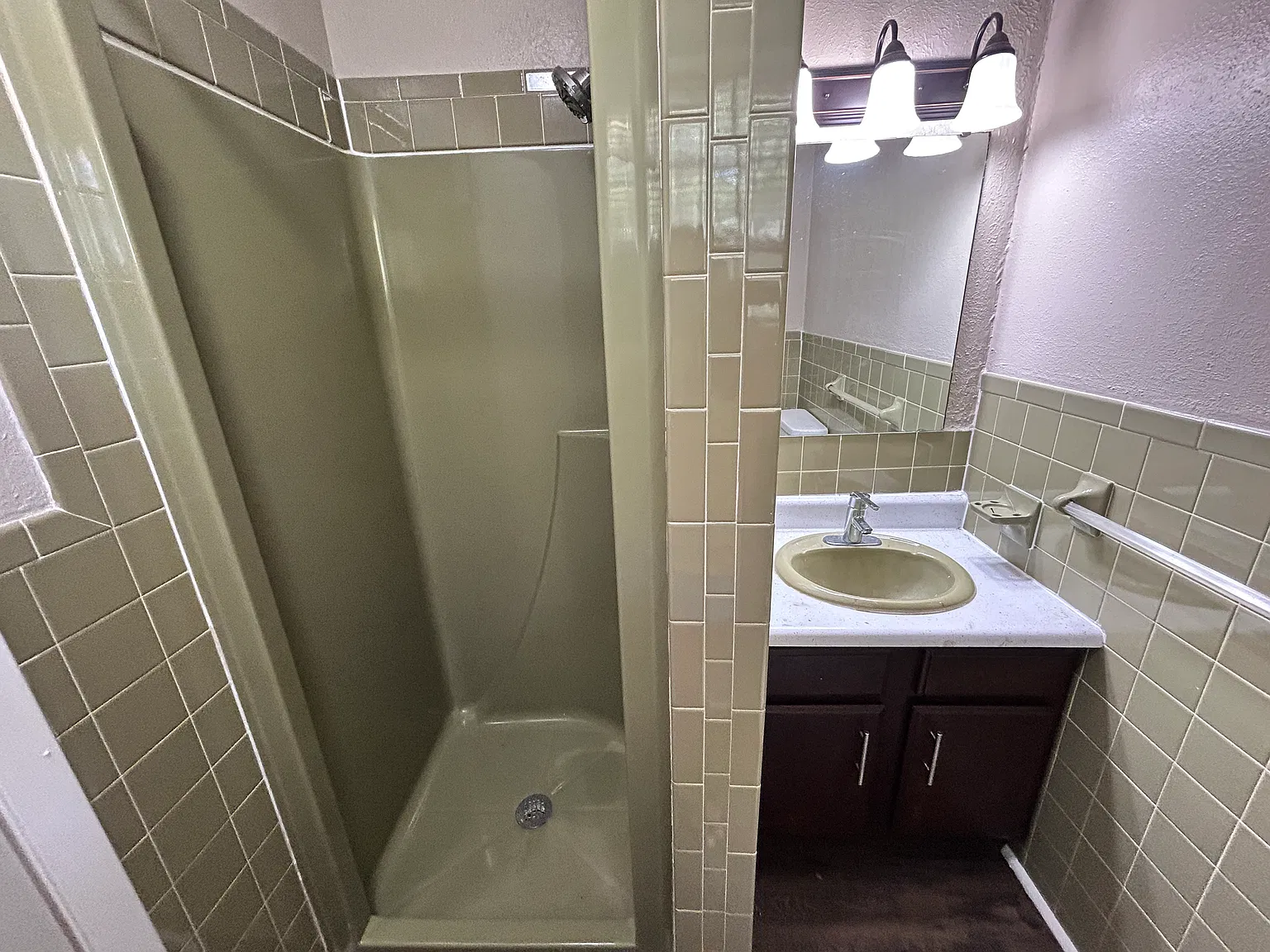 3 bed, 1240 sqft, $1,500 — Photo 4
