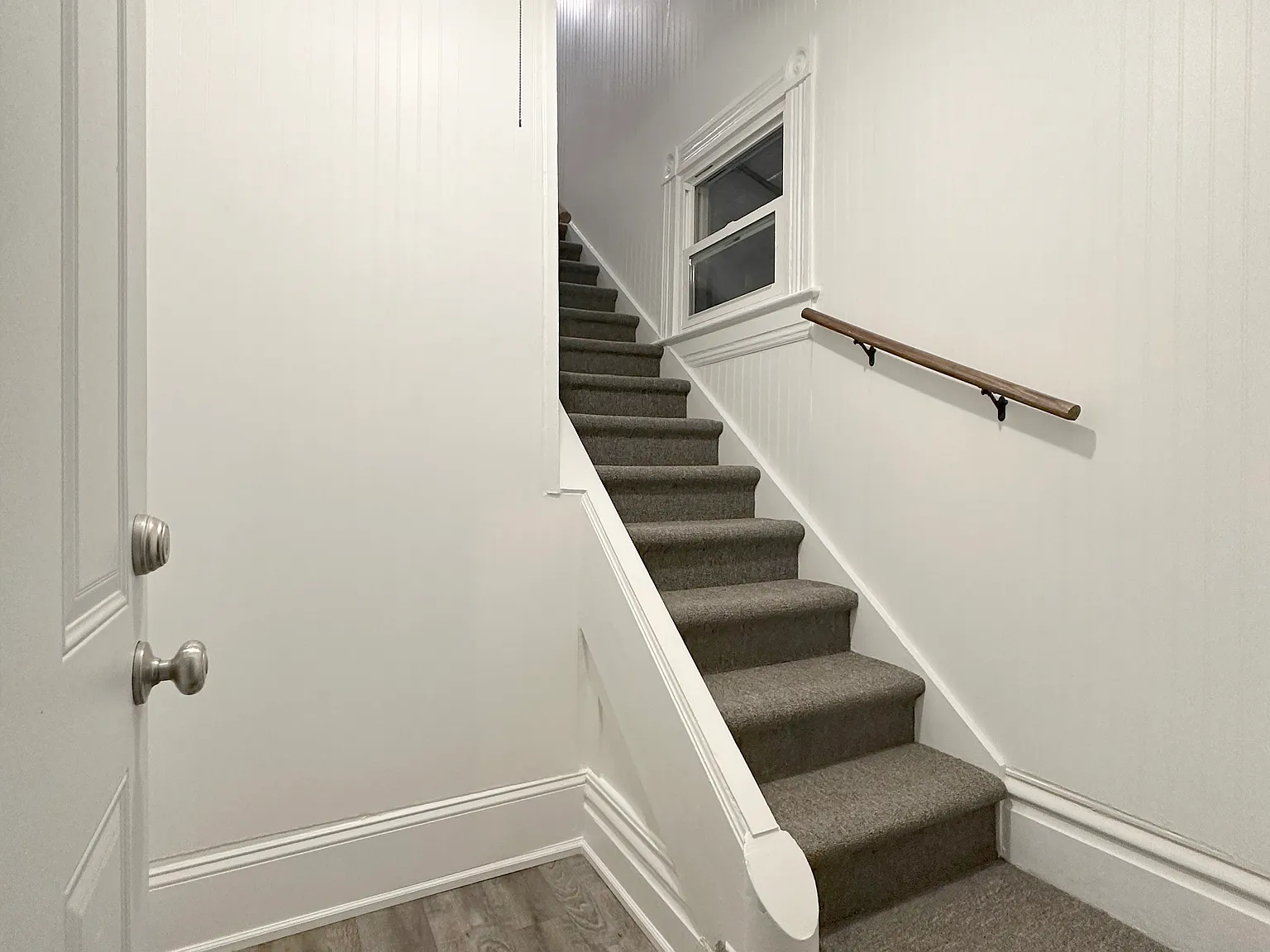 1 bed, 900 sqft, $995 — Photo 2