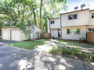 1522 Aspen Dr, Eagan, MN 55122