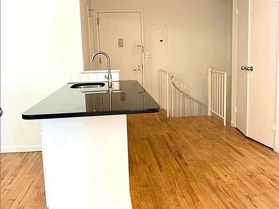 2nd image of 190 E 7th St APT 115