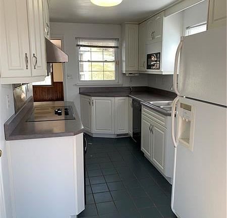 5th image of 2310 Wells Dr