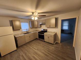 7 Nelson St, Rumford, RI 02916