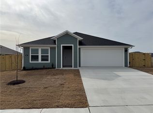 961 Sagely St, Prairie Grove, AR 72753