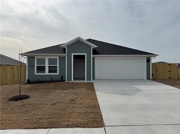 961 Sagely St, Prairie Grove, AR 72753