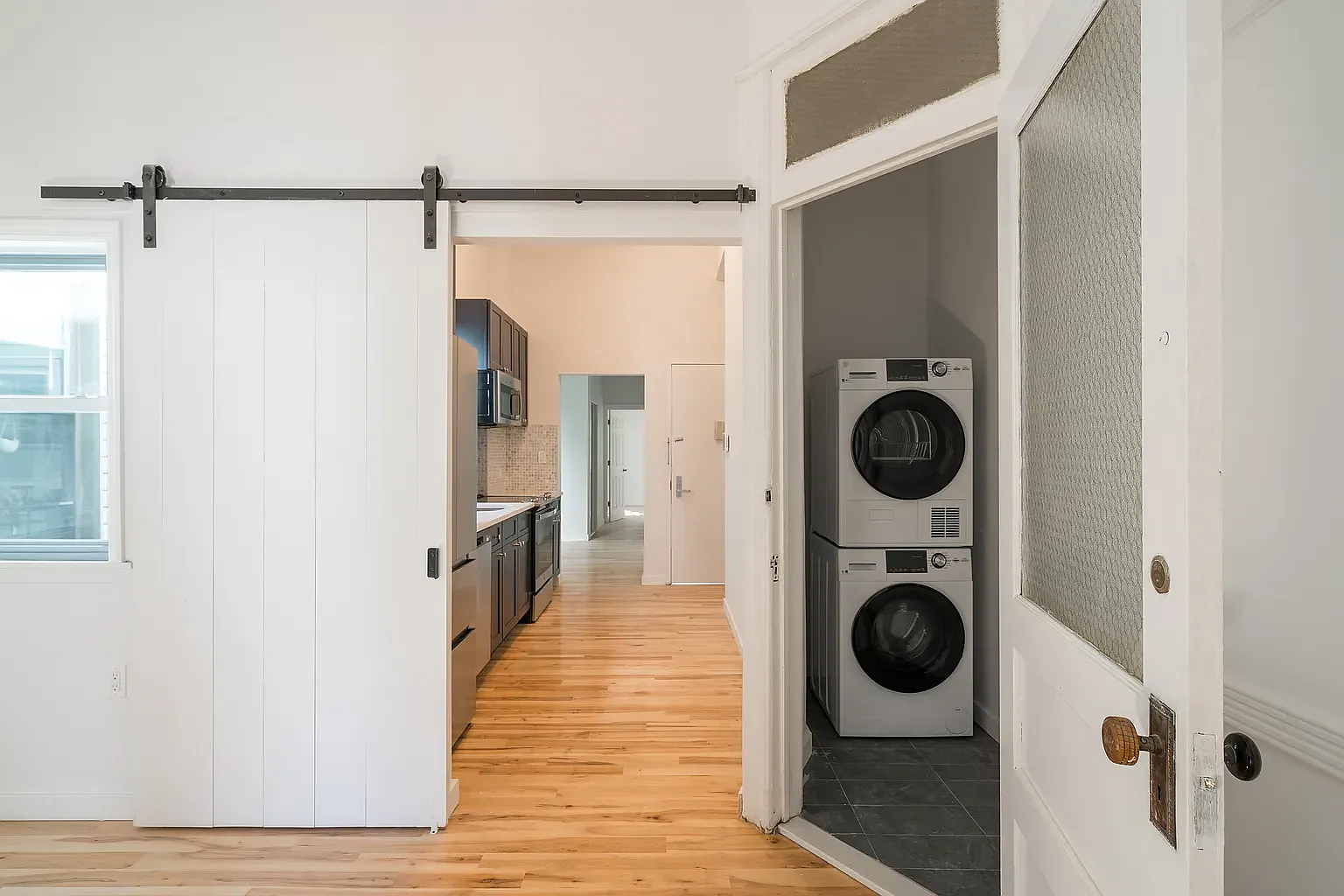 181 Meserole Avenue — Photo 4
