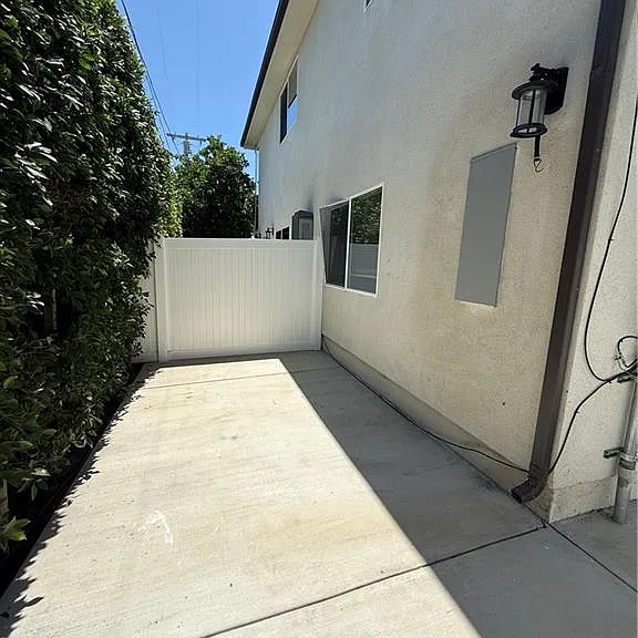 6246 Tujunga Ave — Photo 9