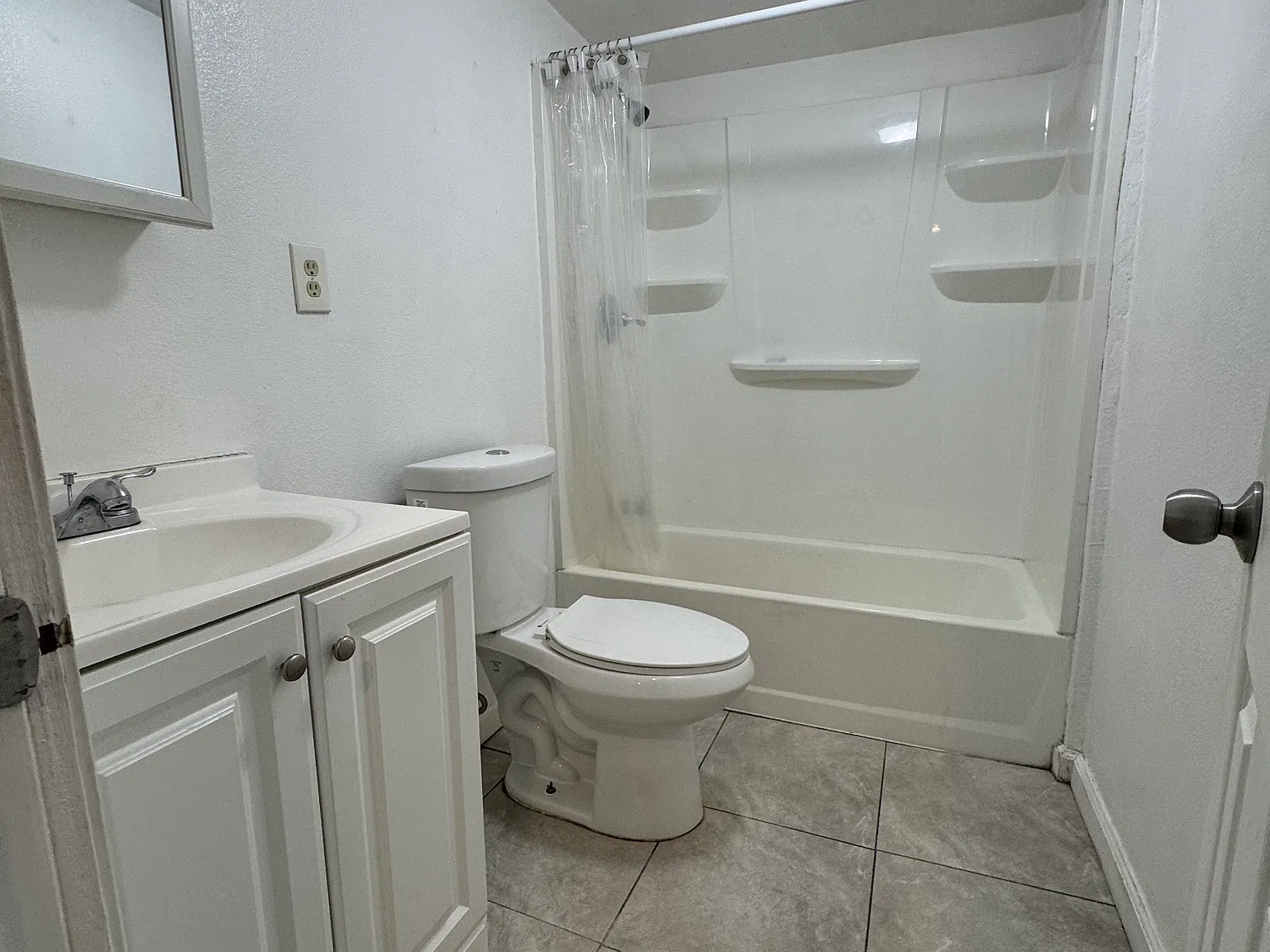 25841 Miramonte St — Photo 3
