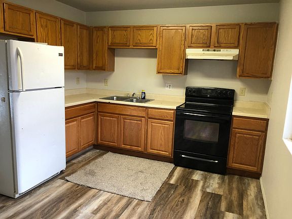 5th image of 1007 E River St #A