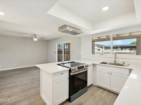 8426 N 33RD Drive, Phoenix, AZ 85051