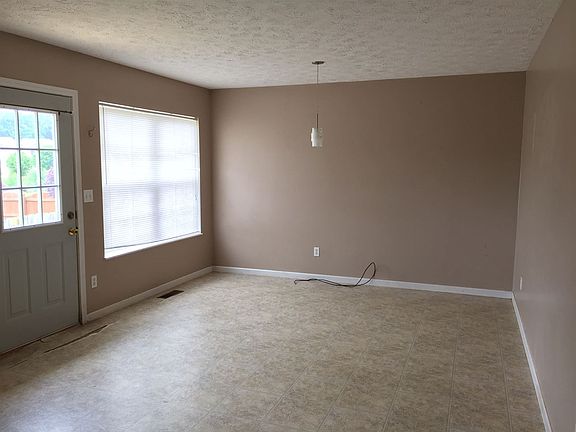 5th image of 308 Olimar Ct