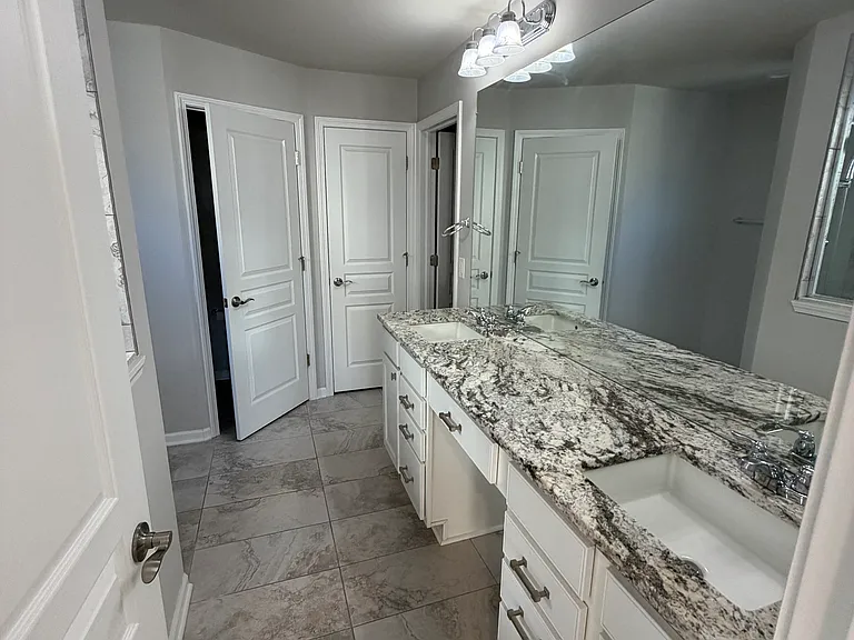 31065 Tremont Ln — Photo 45