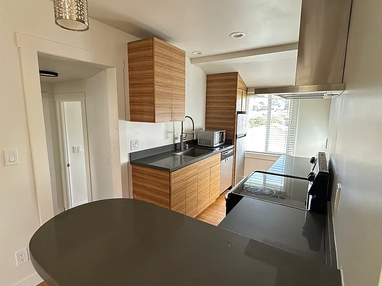 1906 Marshallfield Ln #2 — Photo 10