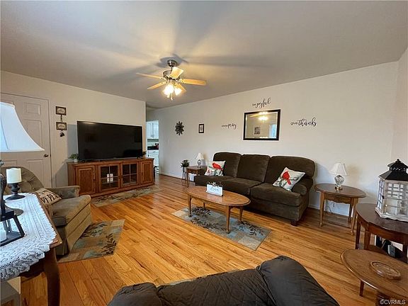 4th image of 2636 Bent Oaks Dr