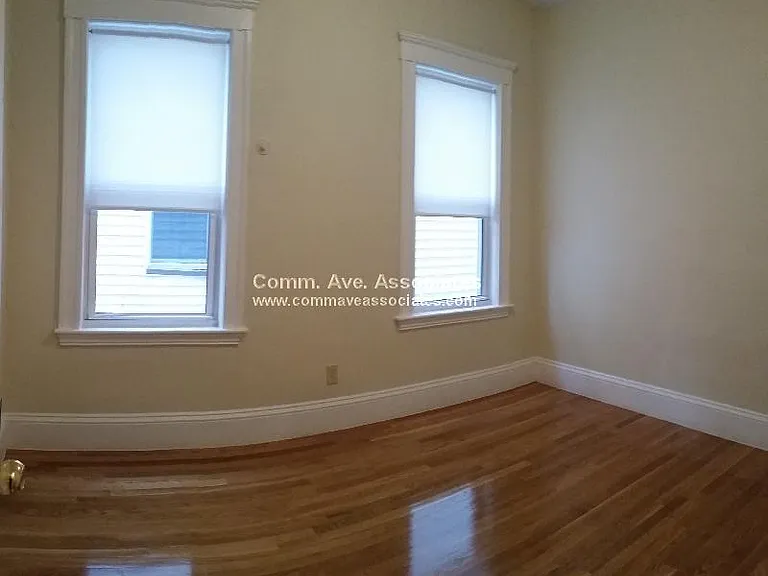 21 Roseclair St #2 — Photo 13