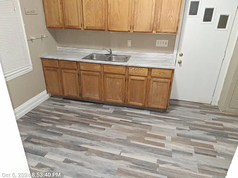 12702 Iowa Ave. — Photo 18