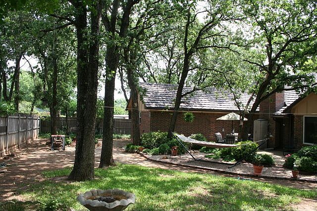 2nd image of 2830 Summerdale Dr