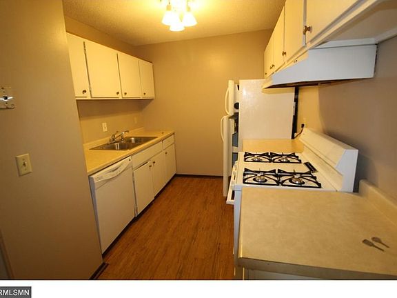 4th image of 1601 N Innsbruck Dr APT 132