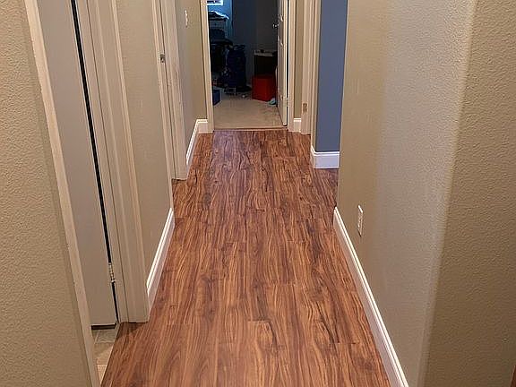4th image of 15898 Fairfields Ln
