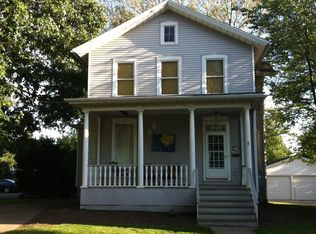 703 Bell St, Bloomington, IL 61701