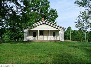 3832 Limerock Rd, East Bend, NC 27018