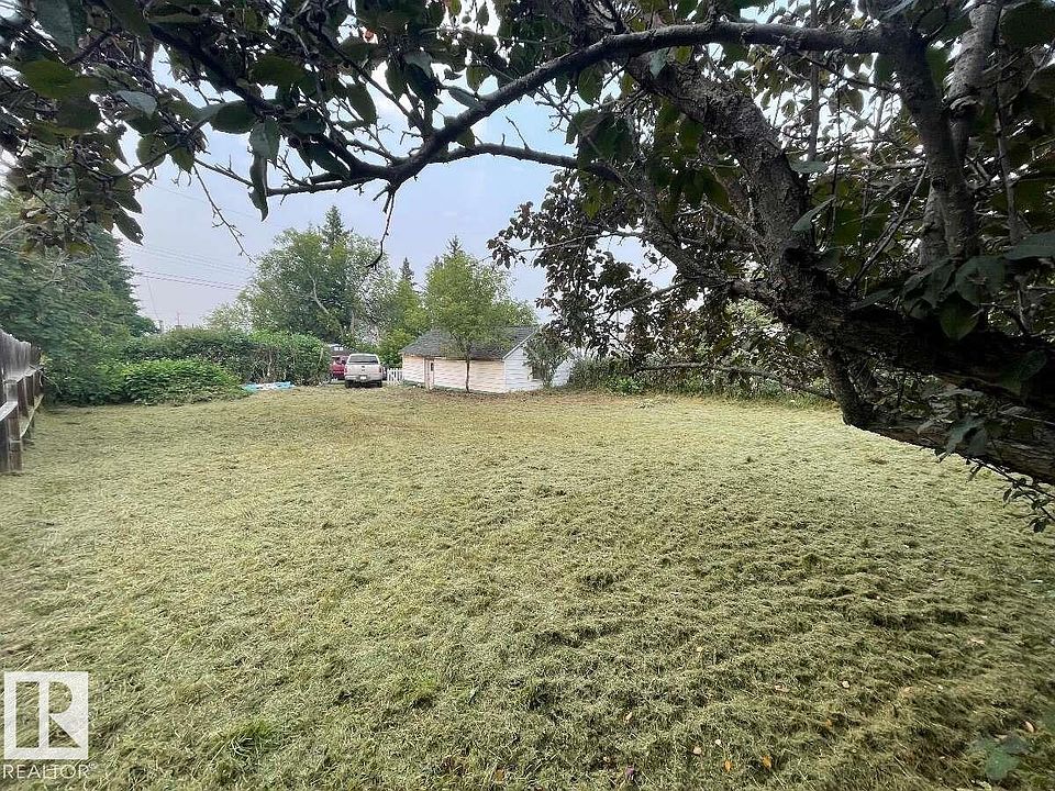 2nd image of 4816 46th Ave