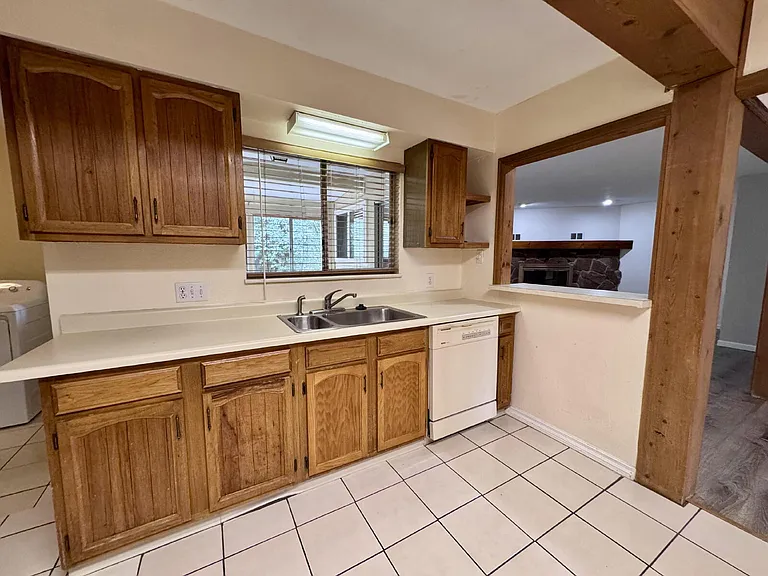 3031 S Flamingo Way — Photo 9