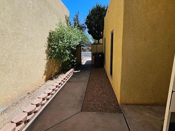 Private Security Gate Entry