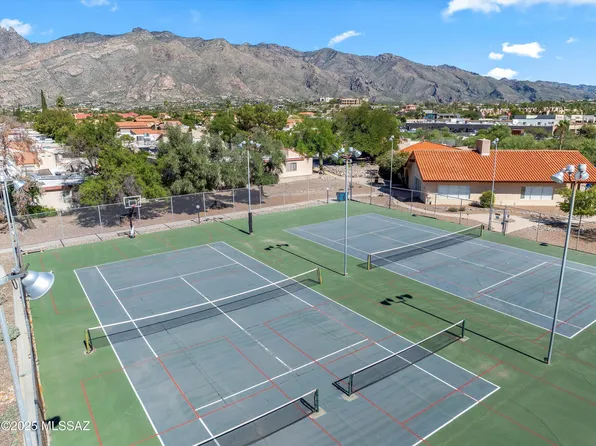 5725 N North Camino De Lks, Tucson, AZ 85718