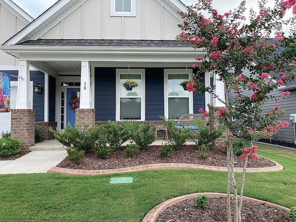2nd image of 10 Middlemarch Dr