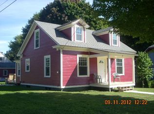 38 Lakeway Dr, Pittsfield, MA 01201