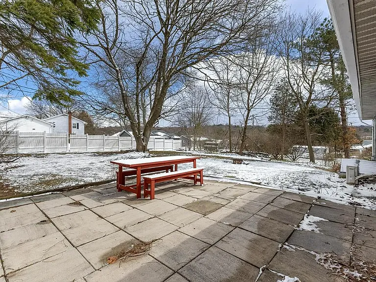 1343 Harris St — Photo 21