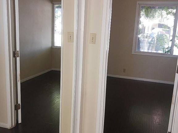 4th image of 2065 N Raymond Ave