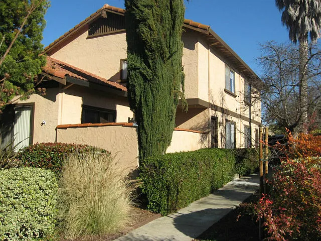 8340 Delta Dr photo 1