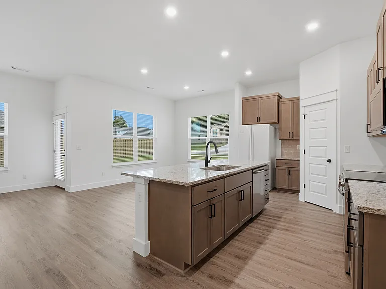5127 Vista Ave — Photo 8