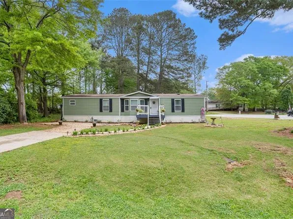 367 Hemlock Ln, Locust Grove, GA 30248