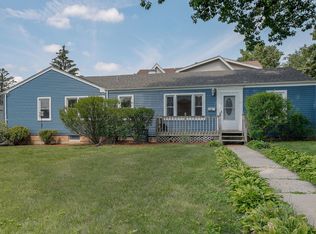 919 E Forest Ave, Wheaton, IL 60187