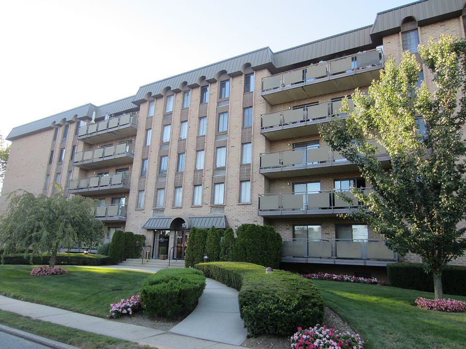 1st image of 175 Maple Ave