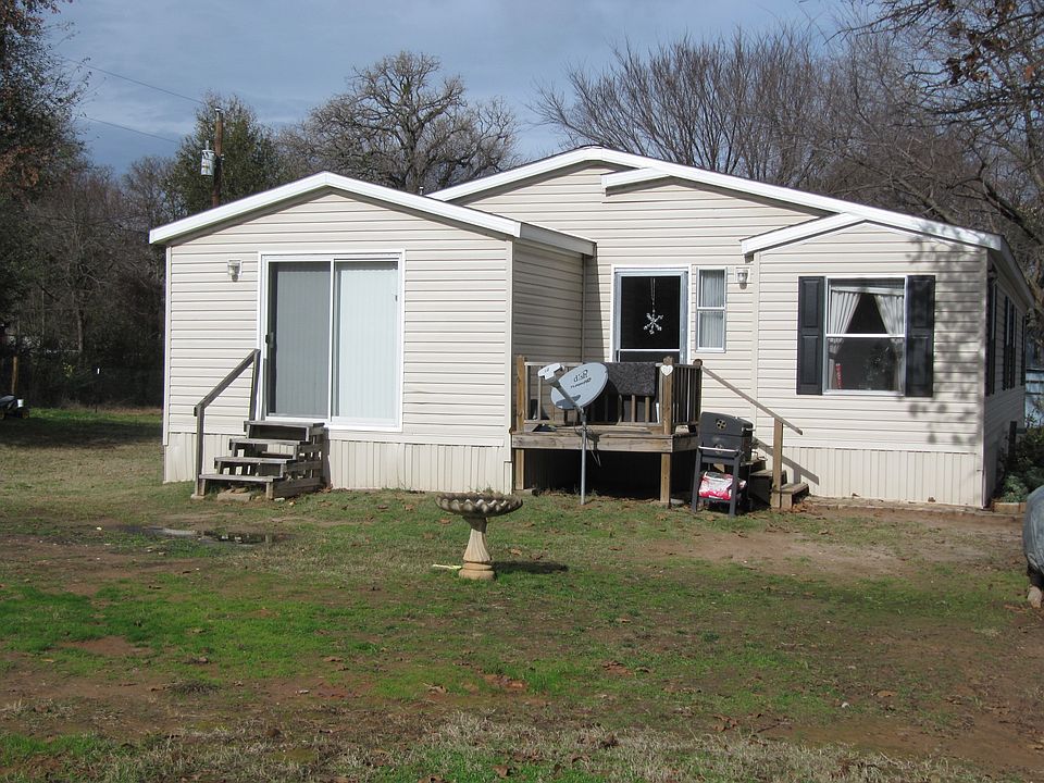 1st image of 105 Cedarglen St